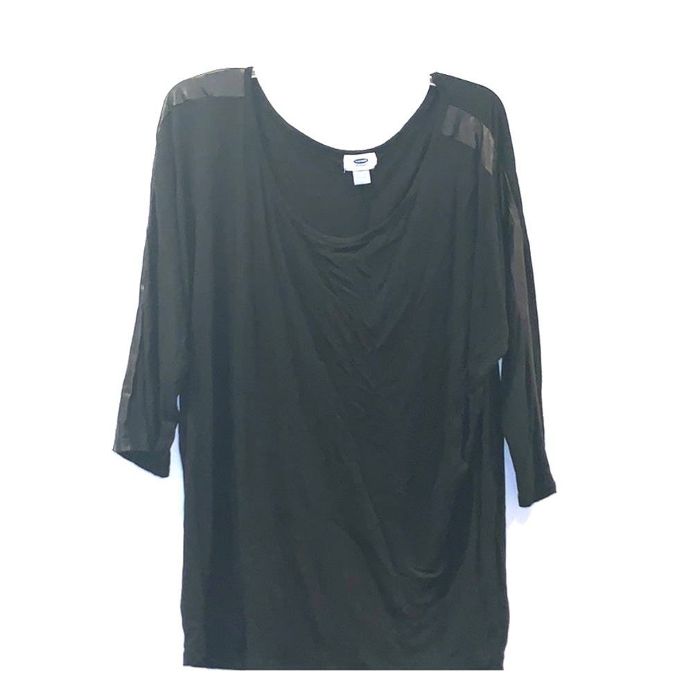 Black 3/4 sleeve Top